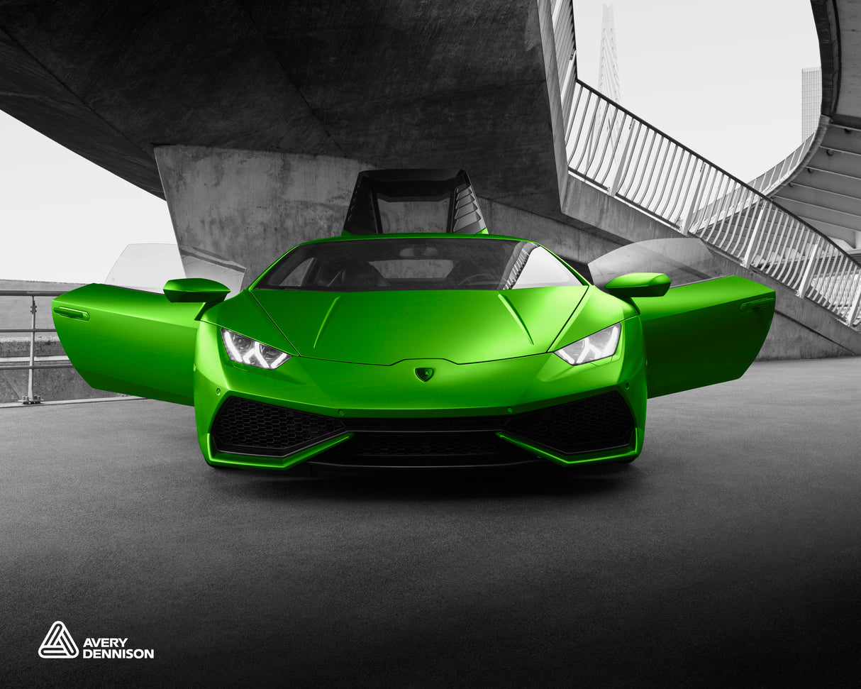 Avery Dennison® Supreme Wrapping™ Film | Satin Metallic Lively Green