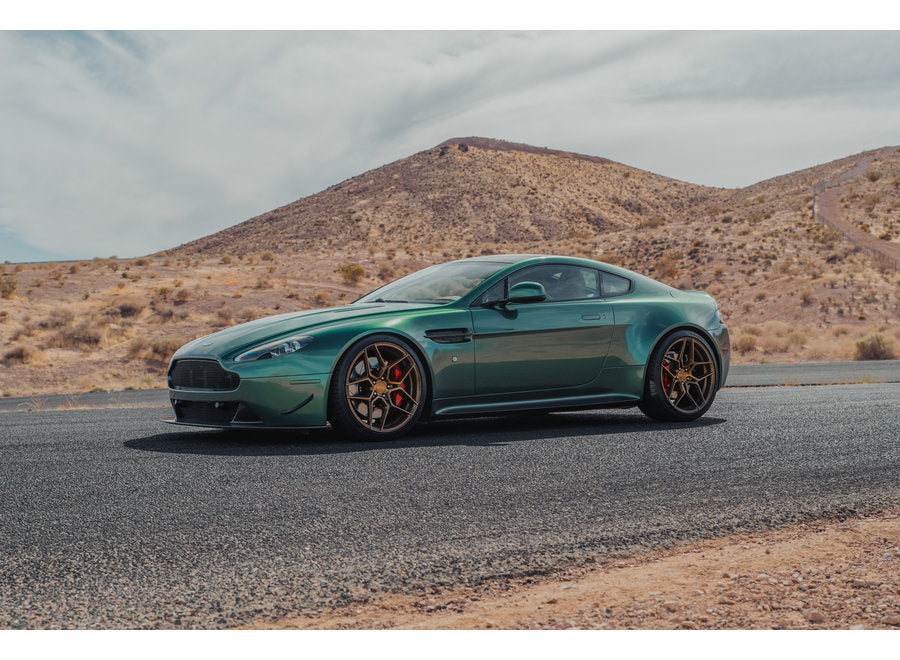 Inozetek Super Gloss Metallic Racing Green