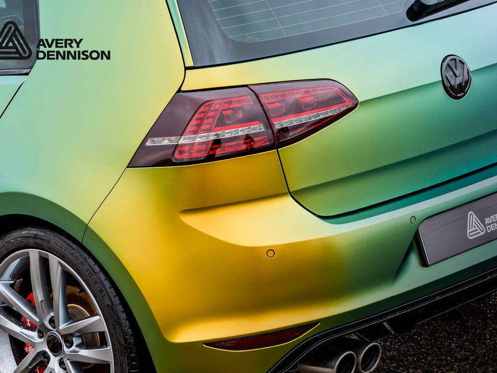 Avery Dennison® Supreme Wrapping™ Film ColorFlow™ | Satin Fresh Spring I BG7460001