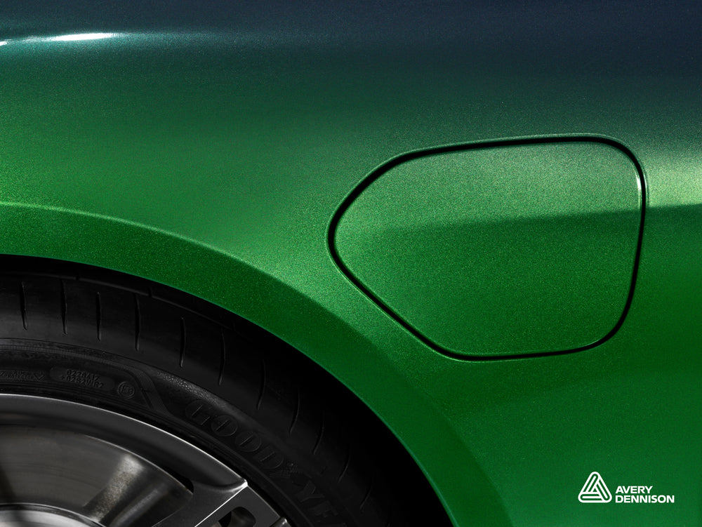 Avery Dennison® Supreme Wrapping™ Film ColorFlow™ | Gloss Hidden Forest