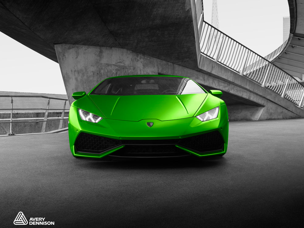 Avery Dennison® Supreme Wrapping™ Film | Satin Metallic Lively Green